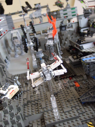 Illustration for article titled The Mother of All Lego Star Wars Battles